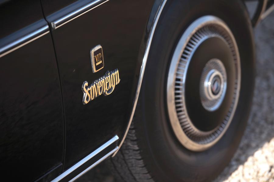 Детали экстерьера Nissan President Sovereign VIP V8E (H250) 1985 года  (фото 17 из 28)